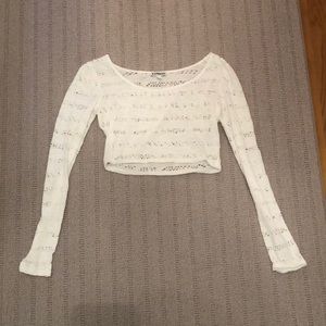 SUPER TRENDY WHITE CROP TOP